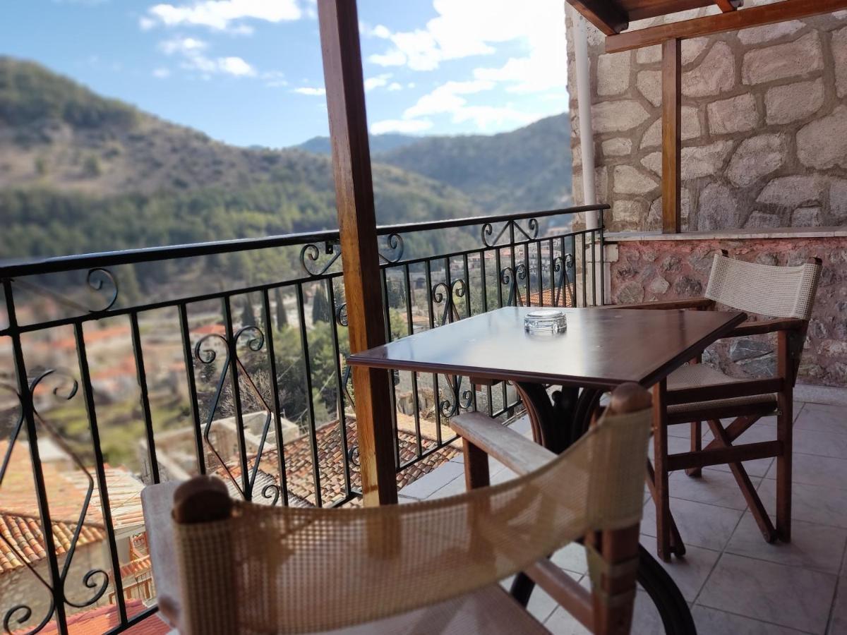 Kristi's Homes - Beautiful Attic in Dimitsana Exterior foto